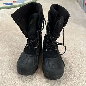 ARTIC SHIELD SIZE 8 WATERPROOF WINTER BOOTS